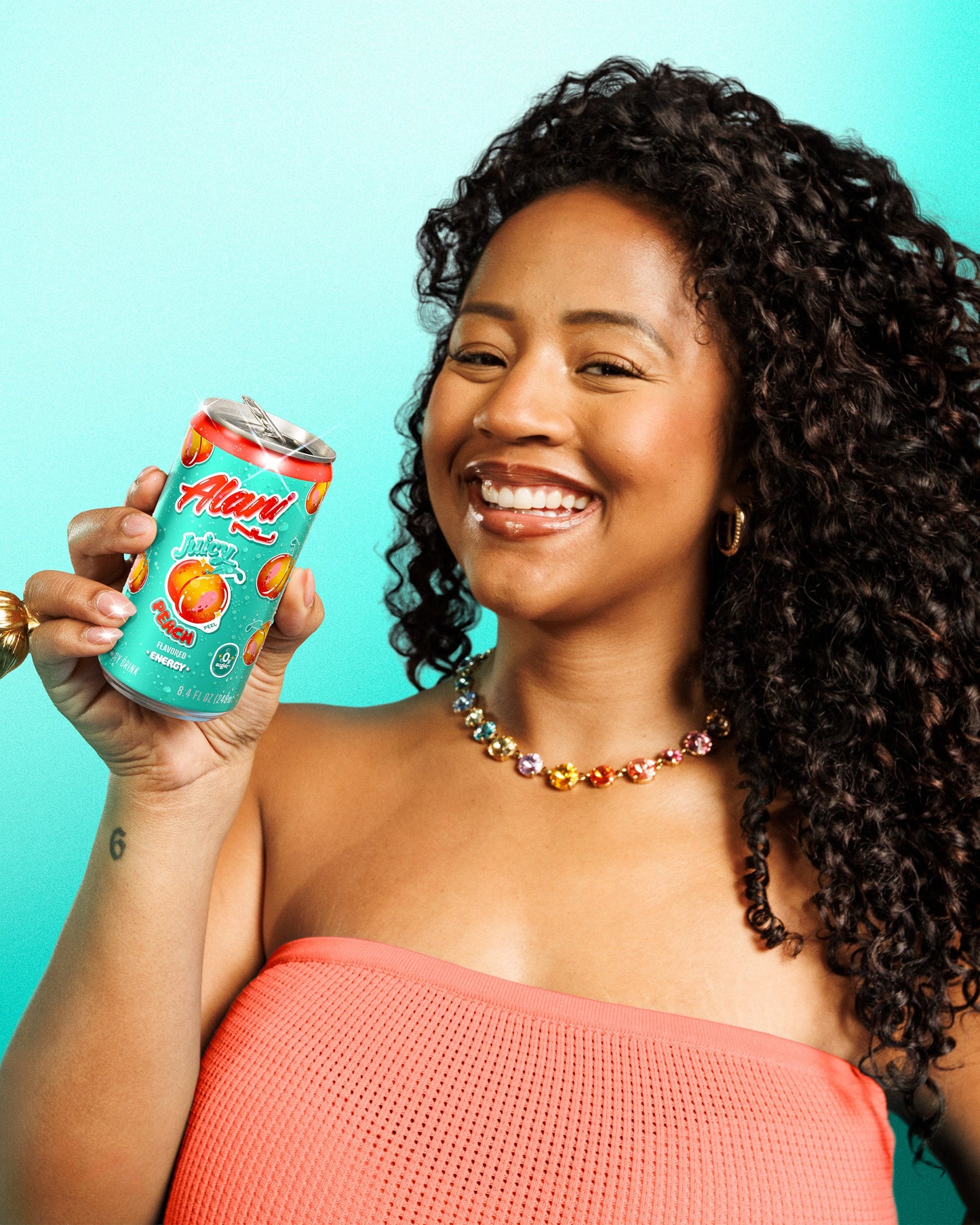 mini-energy-juicy-peach-24-pack-n8 stretch_AN-Website-8.4oz-PDP-PCH-05-Lifestyle_v1.jpg